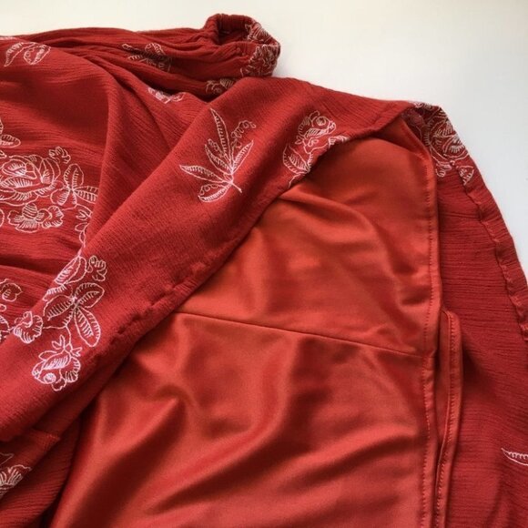 Long Sleeve Lulu's Embroidery Top - Picture 12 of 12